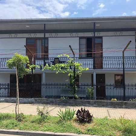 Guest House Romanadze Kobuleti Exterior foto