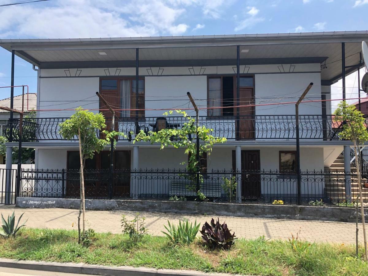 Guest House Romanadze Kobuleti Exterior foto